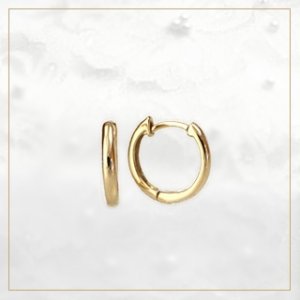 キャラット（Carat） ピアス