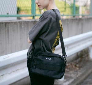 ショルダーバッグ