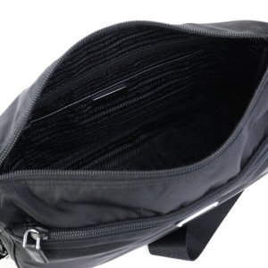 ナイロン ファスナー開閉 ショルダーバッグ