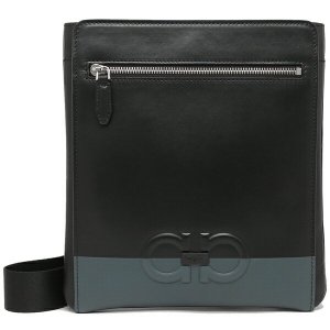 サルヴァトーレ フェラガモ（Salvatore Ferragamo） 革ショルダーバッグ