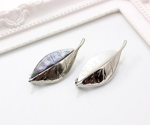 バルザス（BARZAZ） ブローチ