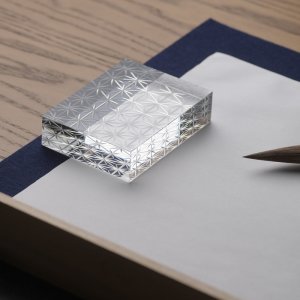 ペーパーウェイト