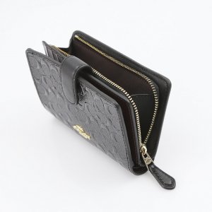 シグネチャー ミディアム コーナー ジップ ウォレット