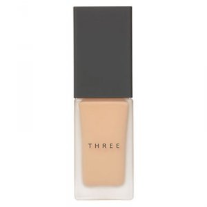 スリー（THREE） ファンデーション