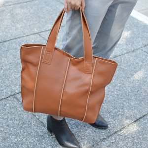 ヴィータフェリーチェ（Vita Felice） 本革トートバッグ