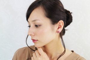 LARA LILY ノンホールピアス