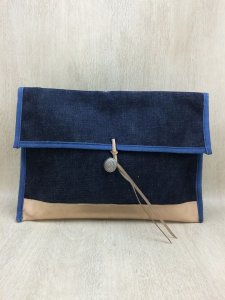 ジャパンブルージーンズ（JAPAN BLUE JEANS） クラッチバッグ