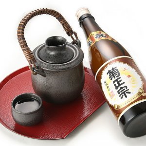 日本酒と酒器のセット