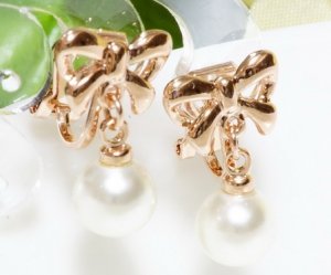 RainbowRabbit リボンイヤリング