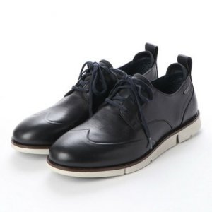 クラークス（Clarks） 防水シューズ