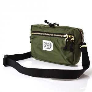 フレドリックパッカーズ（FREDRIK PACKERS） ショルダーバッグ