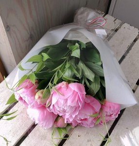 シャクヤクの花束