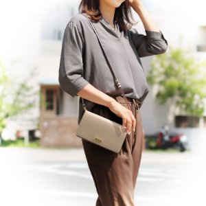アレンヌ（HALEINE） スマホが入る 財布ショルダー