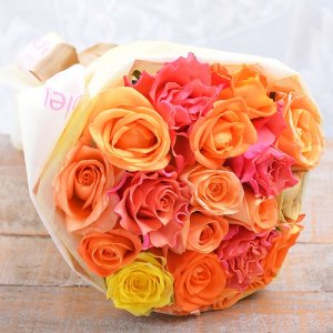 オレンジのバラの花束