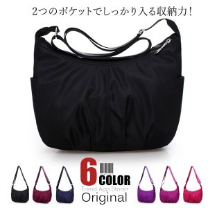 NVELY ショルダーバッグ