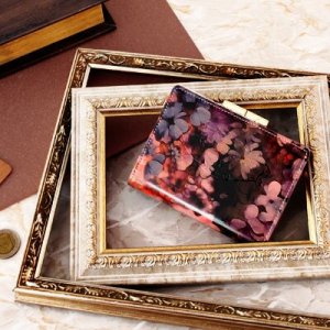 フルッティディボスコ（FRUTTI DI BOSCO） 二つ折り財布