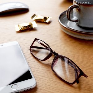 リーディンググラス