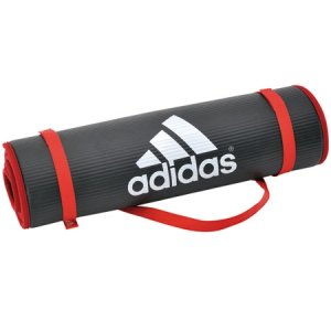 アディダス（adidas）