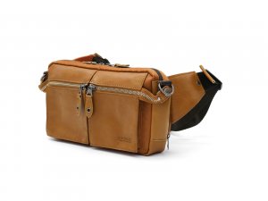 ダブルス（DOUBLES） ボディバッグ