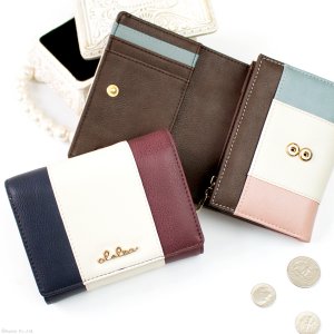 クレリア（Clelia） 二つ折り財布
