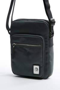 ディーゼル（DIESEL） ナイロンバッグ