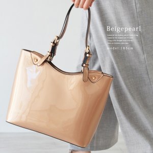 ヴィータフェリーチェ（Vita Felice） エナメルトートバッグ