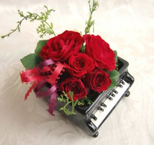 グランドピアノのプリザーブドフラワー