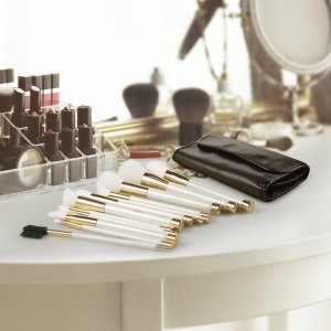 名入れメイクブラシ