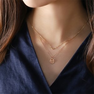 18K ピンクゴールドのネックレス