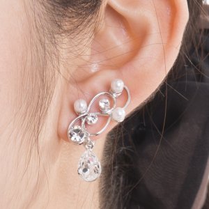 アウローラ（aurora） イヤリング