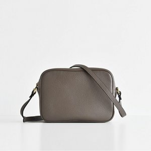 アイニードモアシューズ（I NEED MORE SHOES） ショルダーバッグ