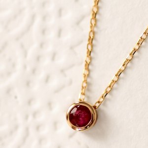 一粒ルビーのネックレス