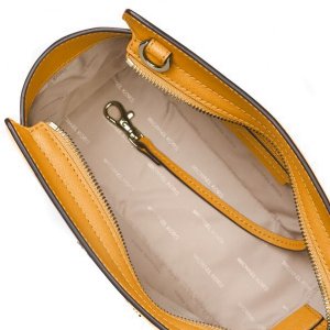 セルマ（SELMA） ミディアム メッセンジャー