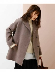 アー・ヴェ・ヴェ（a.v.v） コート