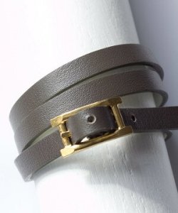 ジューシーロック（JUICY ROCK） レザーブレスレット