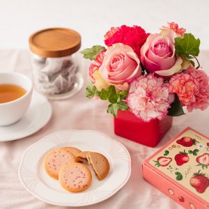 スイーツと花のセット