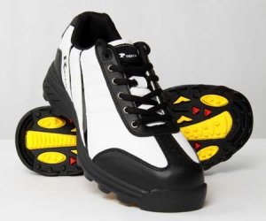 ゴルフシューズ