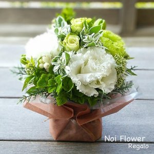 ノイフラワーレガーロ（Noi Flower Regalo） フラワーアレンジメント