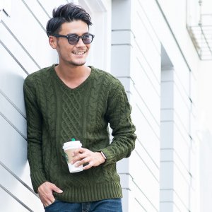 ニットセーター