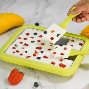 お菓子メーカー