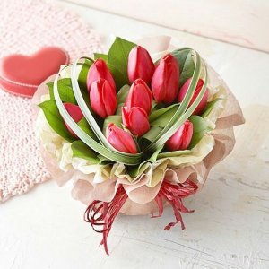 チューリップのアレンジメント