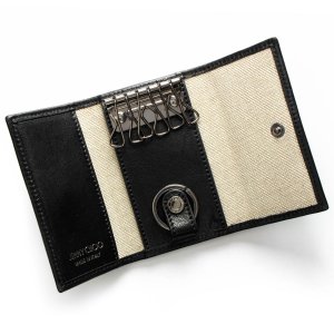 ネプチューン エナメルスタースタッズ付き レザー キ―ケース