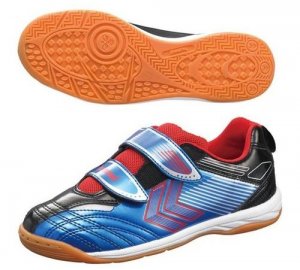 スポーツシューズ