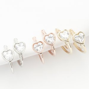 ピエナ（Piena） シリコンイヤリング