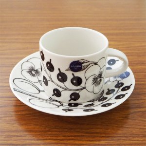 まとめ買い歓迎、美しいイギリス製カップアンドソーサ−、ピンクのロ