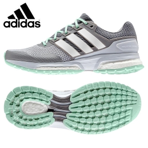 アディダス（adidas）