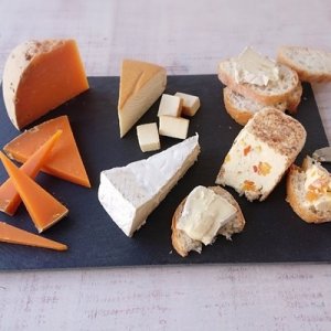 チーズ専門店 キャトルフォイユ チーズ