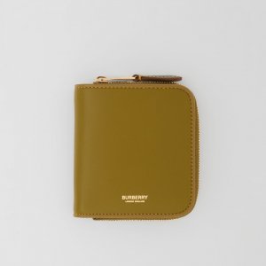 バーバリー　未使用に近い　ゴールド　エンボスロゴ　ジップウオレット　レディース バーバリーのレディース財布 おすすめ＆人気ランキング27選