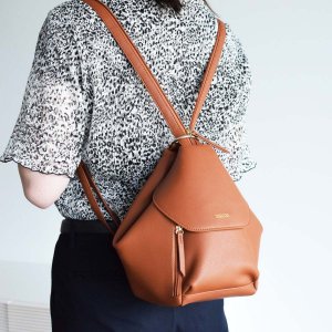 バルコス（BARCOS） 革リュック