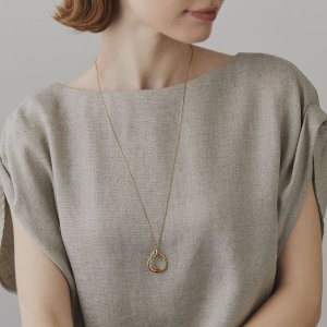 ヨンドシー（4℃） ロングネックレス